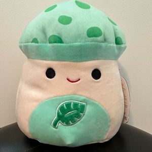 Sydney the mushroom Squishmallow